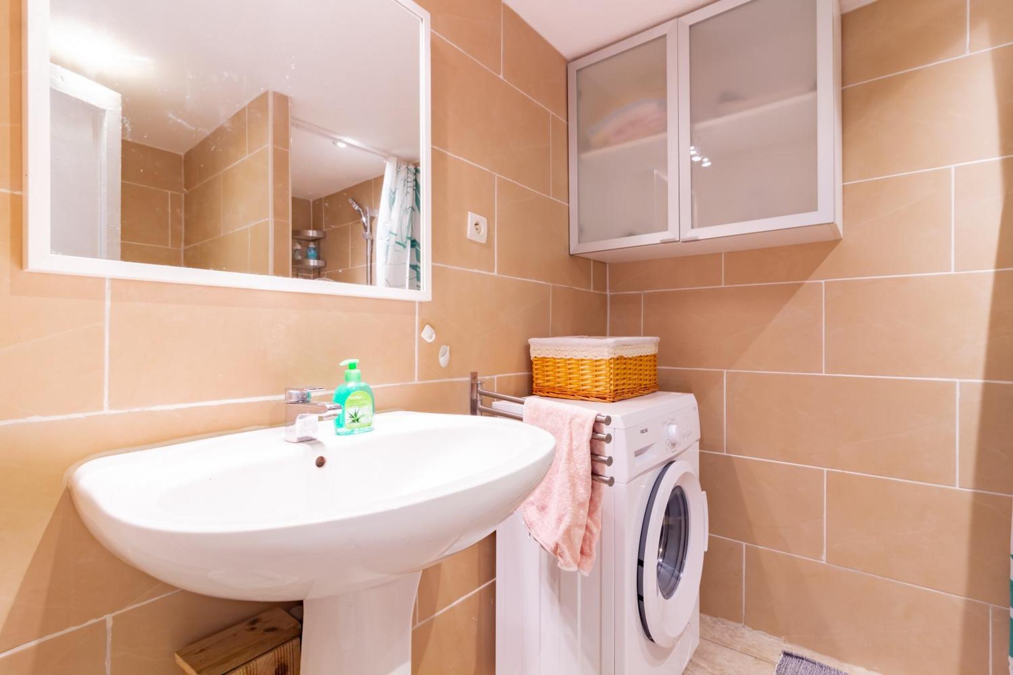 Le Cerisier Des 4 Chemins - Appt 75M² Pour 6 Apartment Carcassonne Ngoại thất bức ảnh